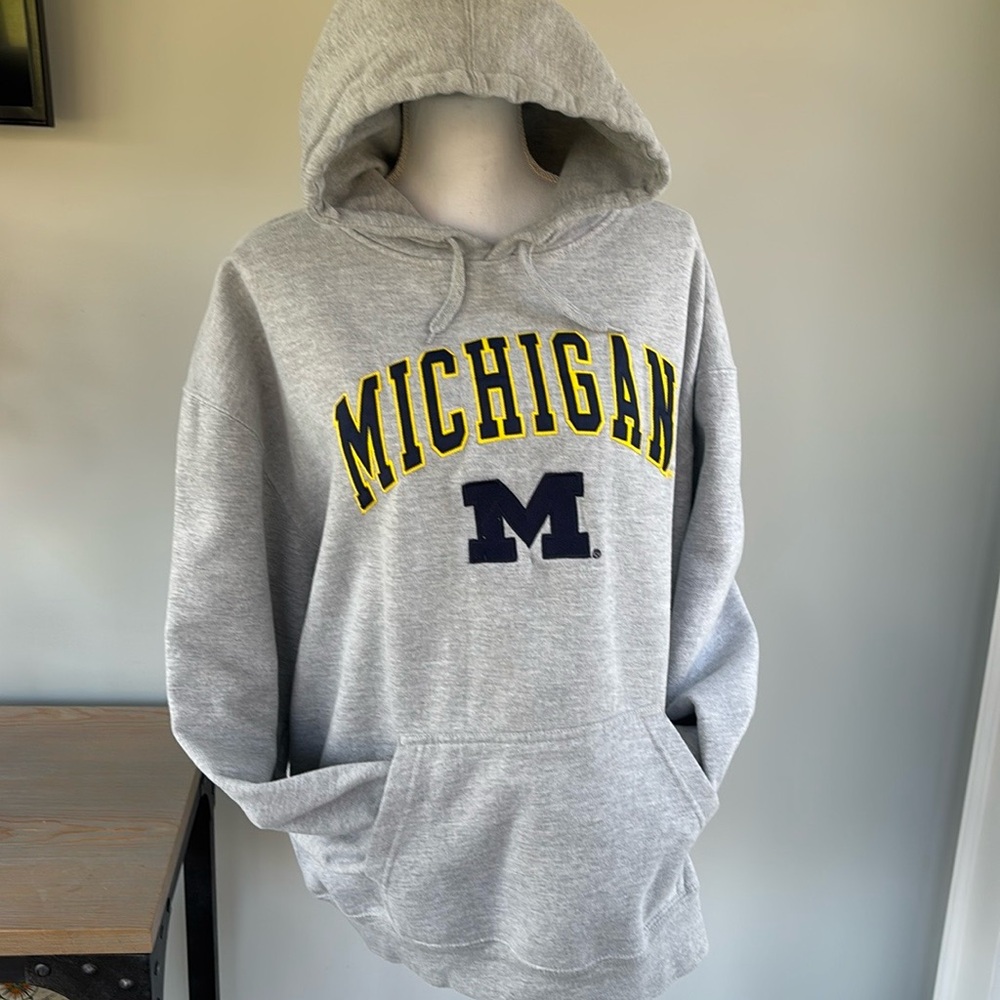 Michigan U or M Hoodie XL